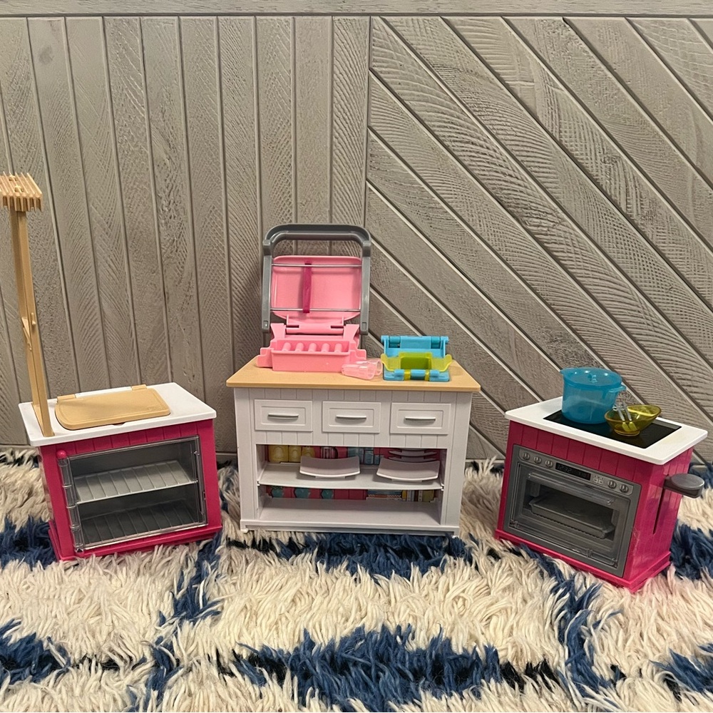 Barbie Ultimate Kitchen Play-Doh Set with Lights and Sounds